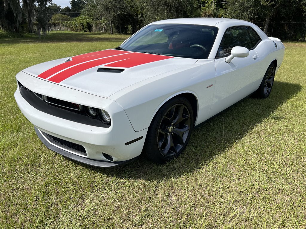 2018 Dodge Challenger R/T Plus's photo